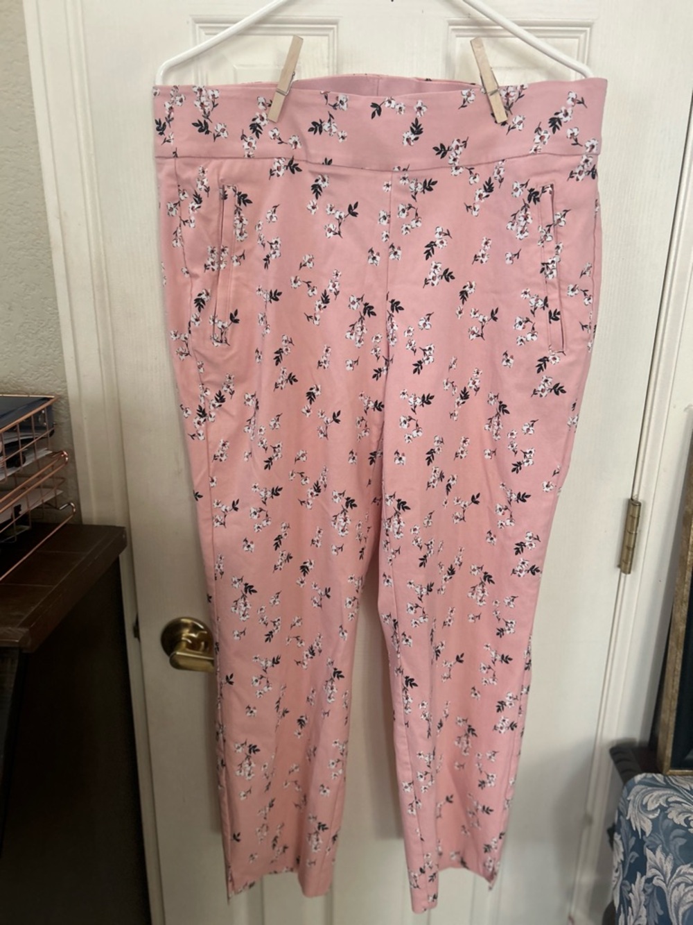 Lane Bryant Blush Peach Floral Straight Trousers size 16R.